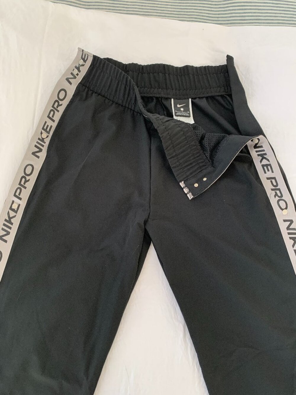 Nike Side Snap Athletic Pants, Small